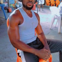 Vick Romuald, 30 ans, hétérosexuelOume, Côte d\'Ivoire