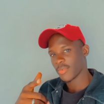 Abbas, 24 ans, hétérosexuelGrand-Bassam, Côte d\'Ivoire