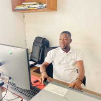 Yeo Evance Guy Benito, 40 ans, hétérosexuelAbidjan, Côte d\'Ivoire