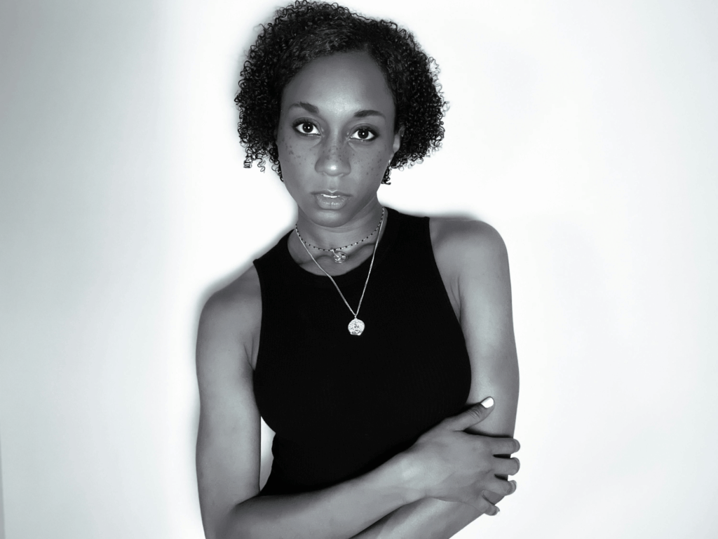 Numéros de femmes célibataires à Abidjan : Comment les contacter ?